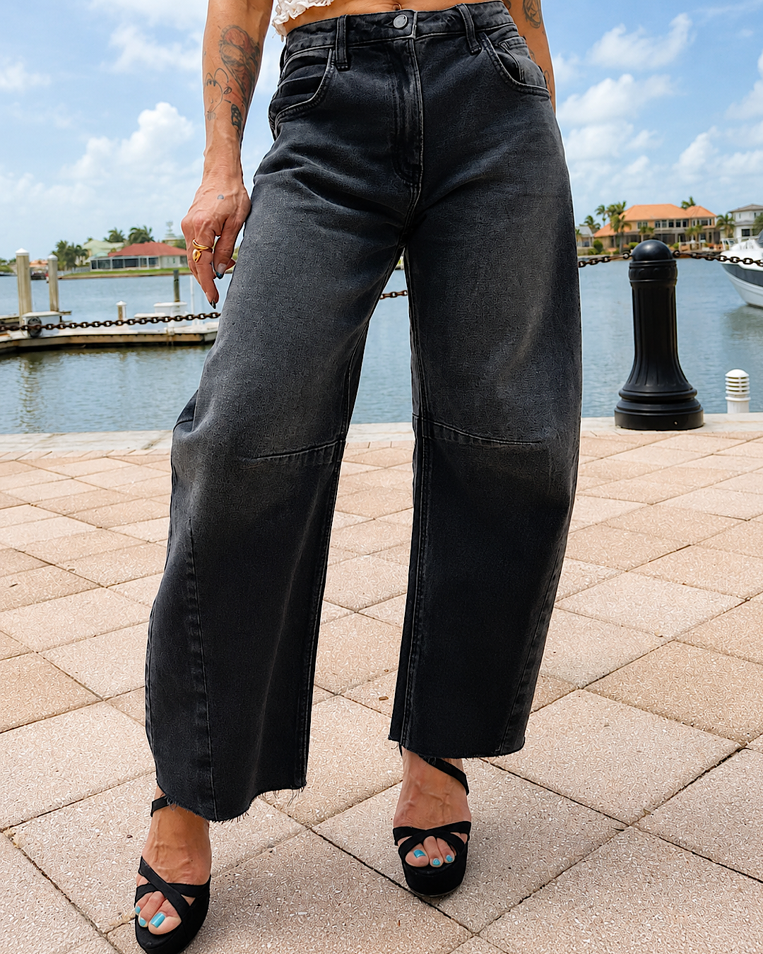 Black Barrel Jeans